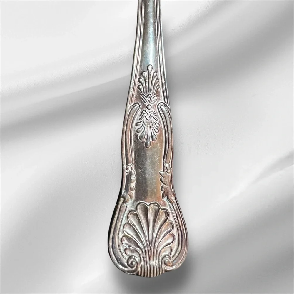 VTG Silver Plated Kings Pattern Pasta Spaghetti Server Made in Hong Kong 10”